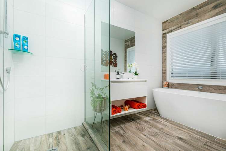 21 Edward Abell Street Wainui_13