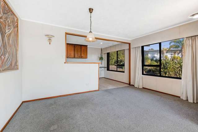 24 Tawhana Crescent Red Beach_4
