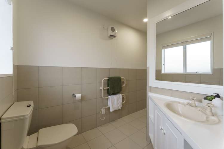 17a Trafford Street Harewood_10