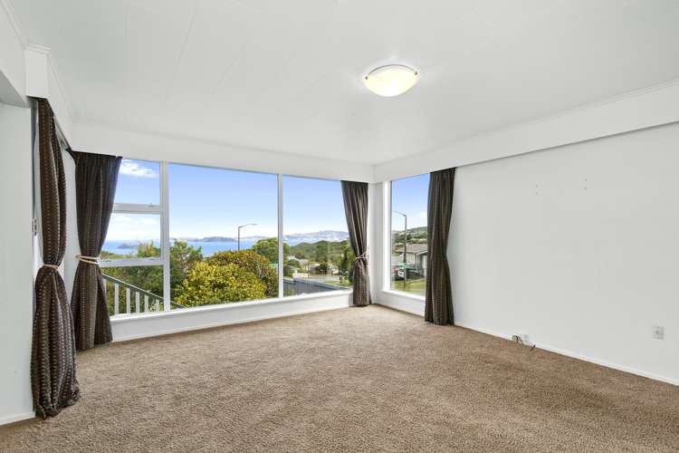 252 Dowse Drive Maungaraki_5