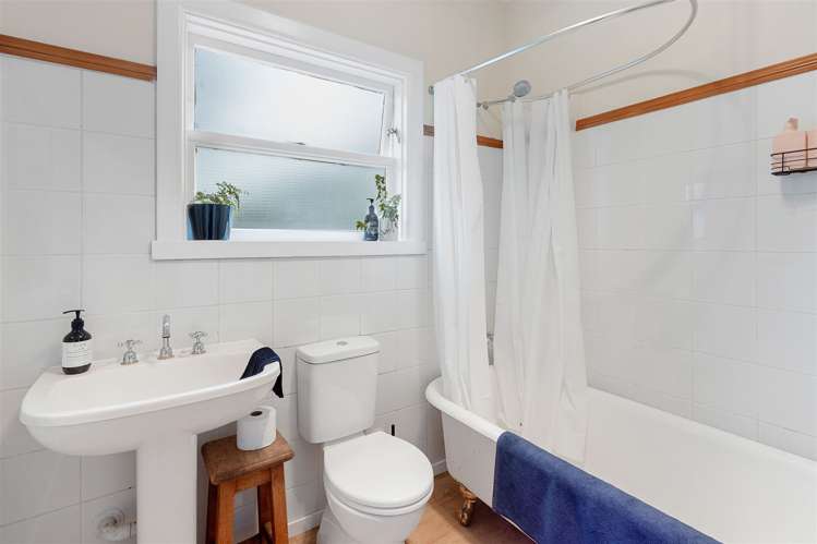 15 Clarendon Terrace Woolston_12