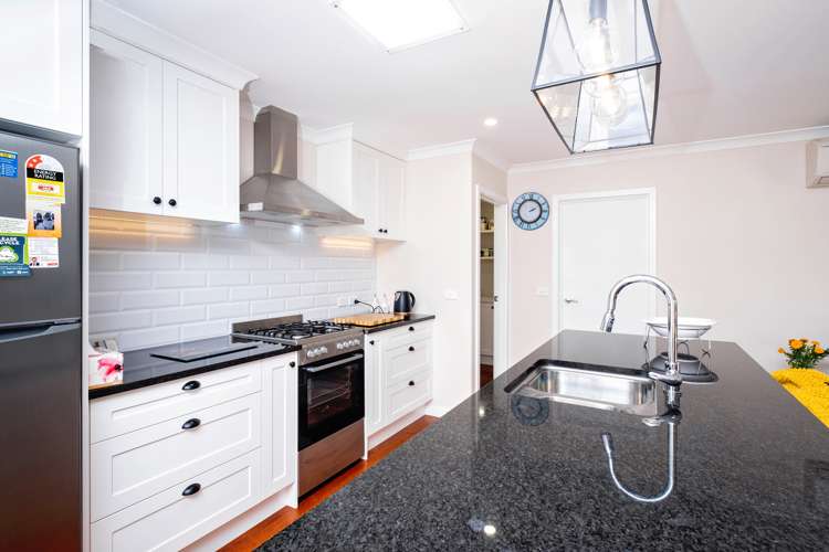 16 Rotoiti Way Poraiti_5