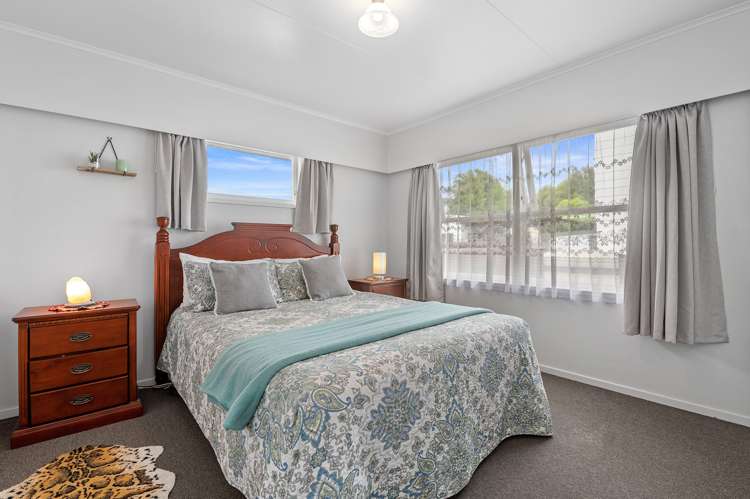 4 Roger Street Pukehangi_5