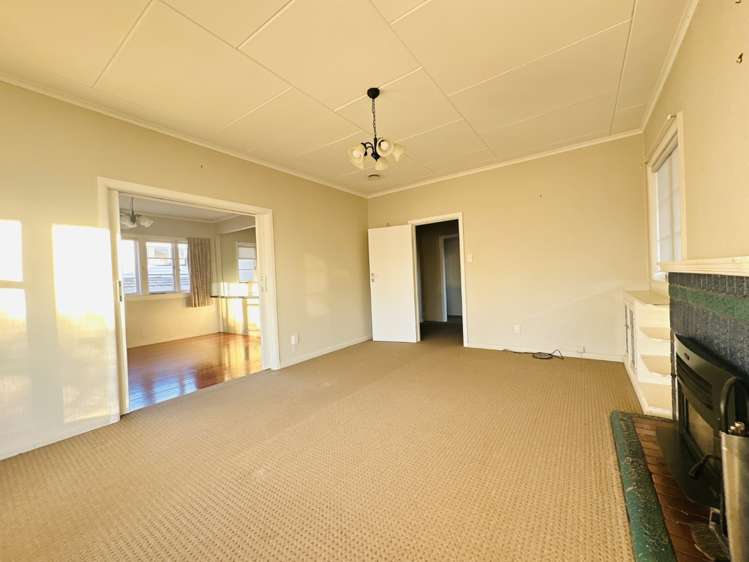 1 Camellia Place Mount Roskill_13