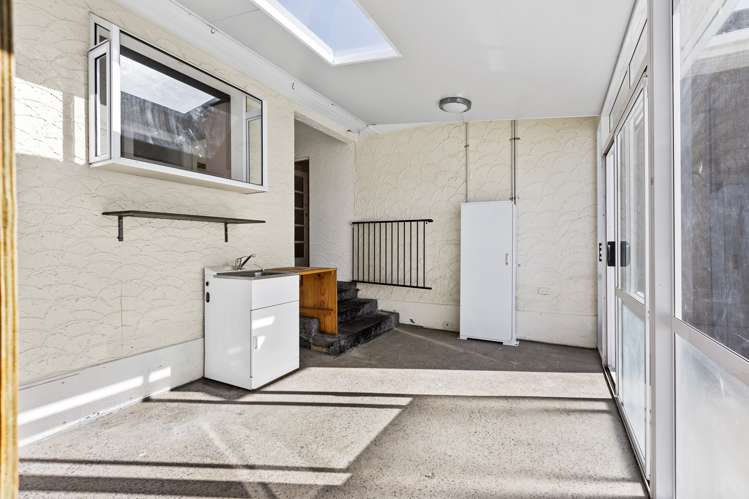 84 Glover Road Hawera_20