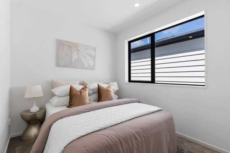 8B Devonshire Road Unsworth Heights_12