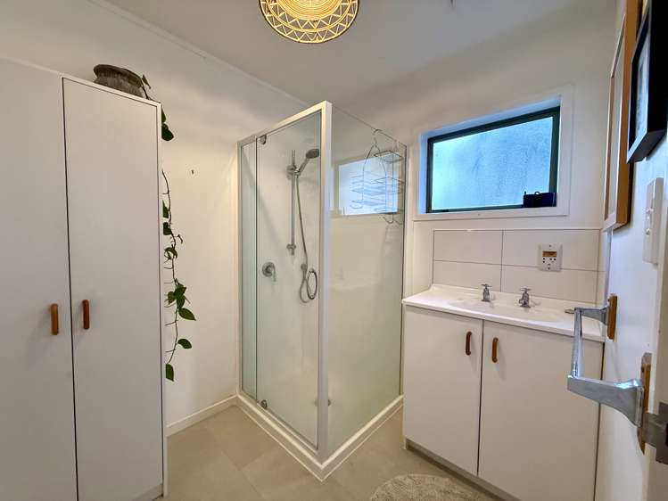 30A Wallis Street Raglan_13