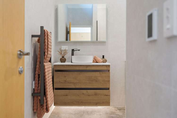 7a Galway Court Queenstown_18