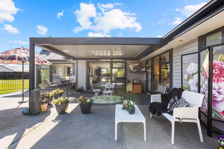 16 Lancashire Lane West Melton_17