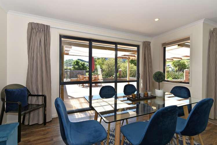 6 Ken Wadsworth Way Stoke_5