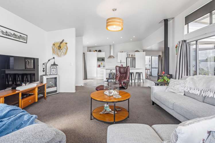 22 Sando Way One Tree Point_5