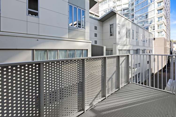 206/111 Dixon Street_4