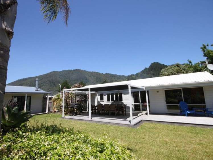 14 Conqueror Rise Pauanui_16