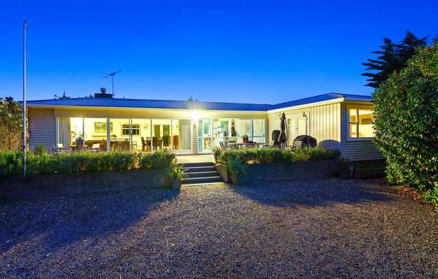 2 Beds + Studio | Olde Beach Retreat