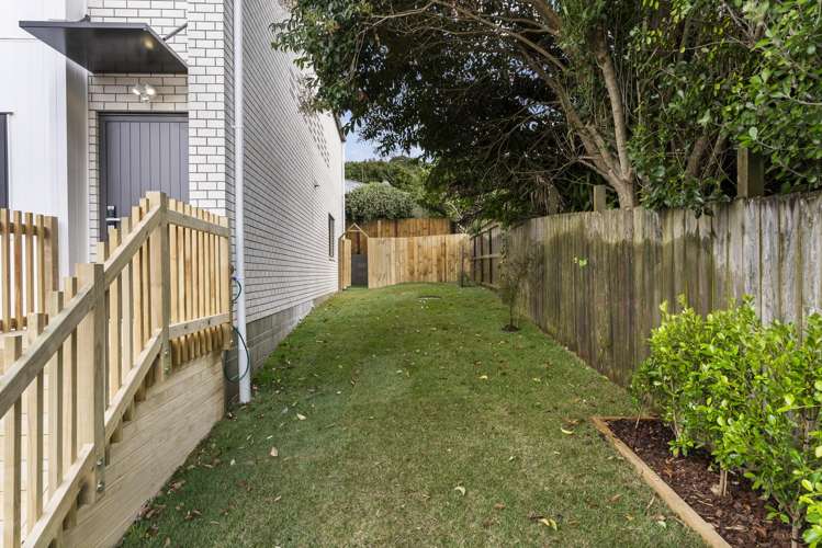 63 Owairaka Avenue Mount Albert_20