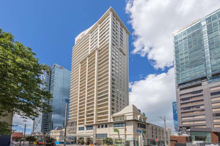 1702/8 Albert Street City Centre_30