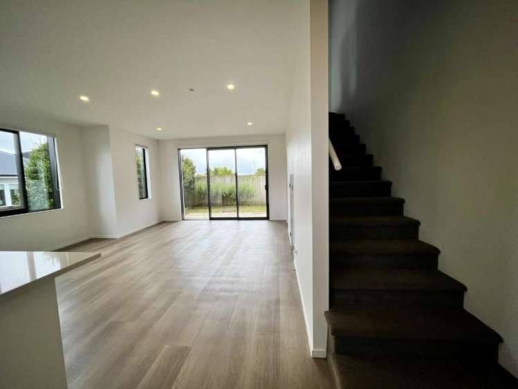 1/22 James Laurie Street 11401_9