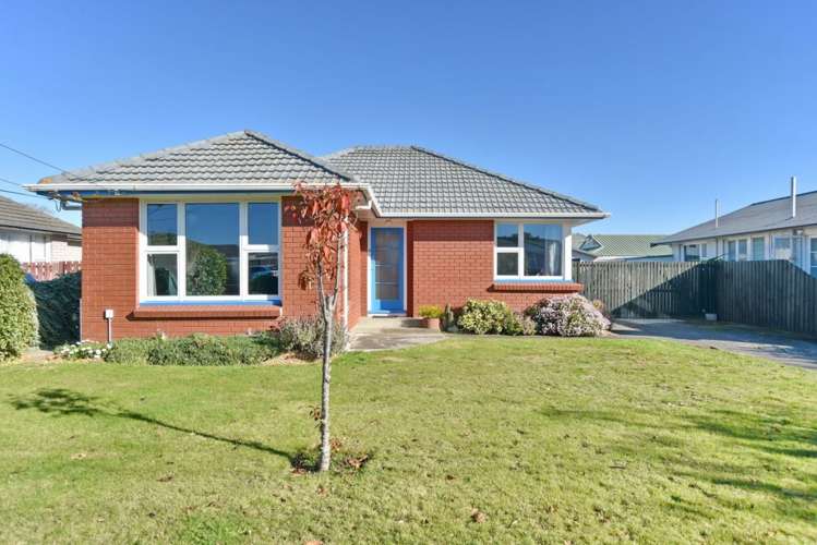 372 Breezes Road Aranui_19