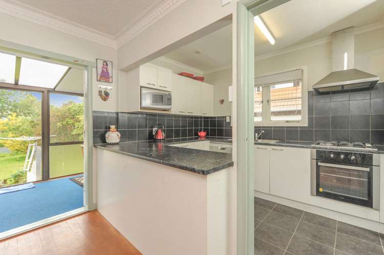 124 Portage Road New Lynn_12