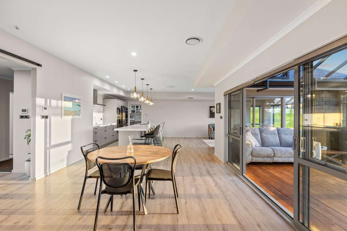 135 Nixon Road_5