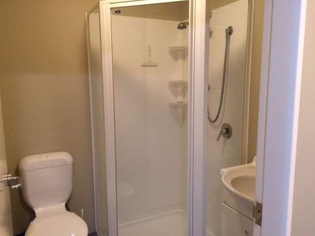 416/5 Aitken Street 1357_4