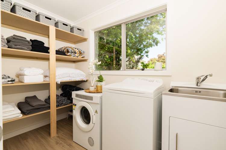 1 Benfell Street Green Island_18