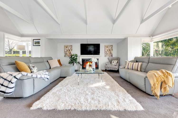 281 Point View Drive East Tamaki Heights_5