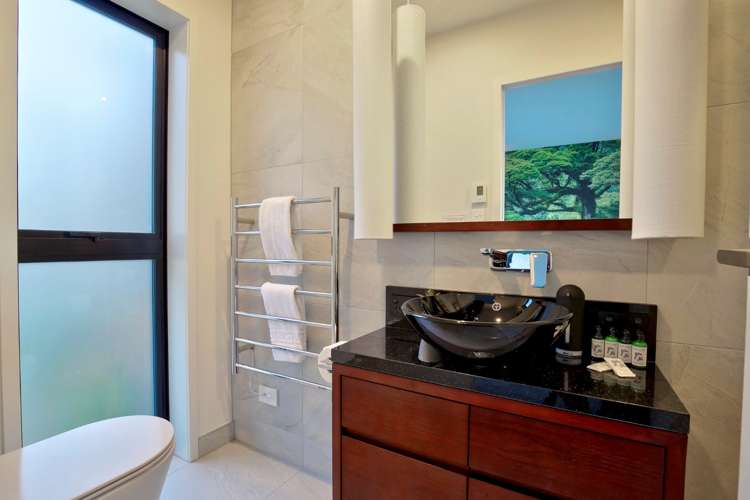 61 Middleton Road Queenstown Hill_22