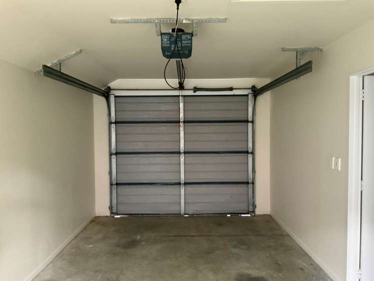 82 Robert Skelton Place Clendon Park_12