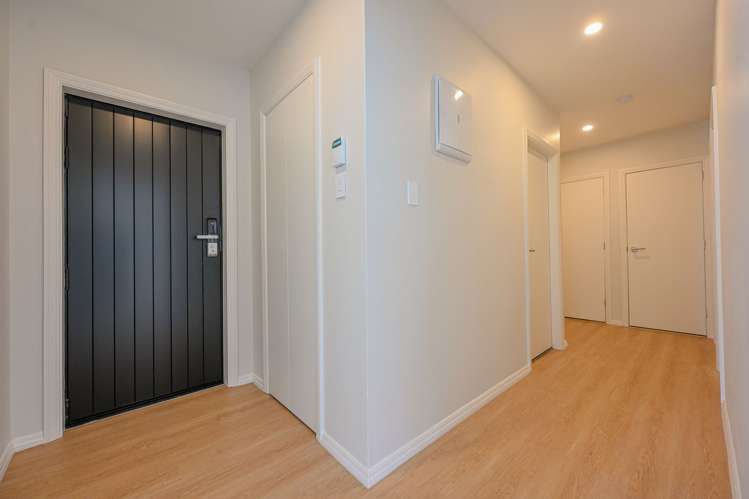 23 Tindall Crescent Otara_4