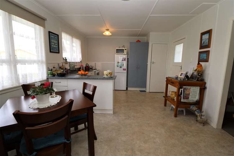 20 Mark Perreau Place Foxton_8