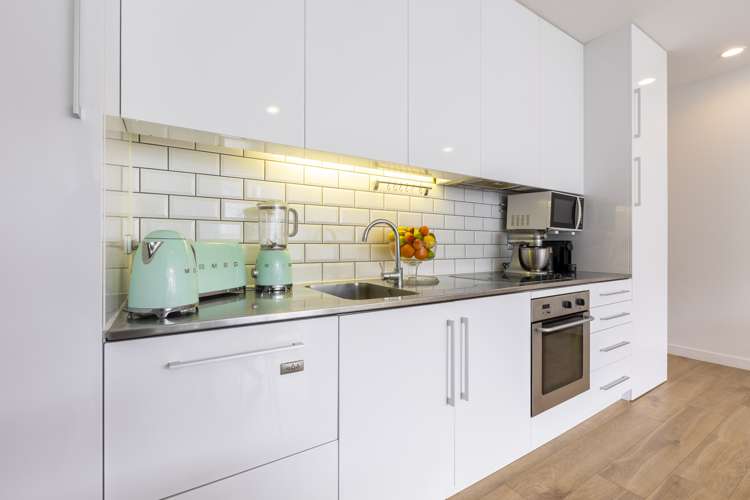 2b/6 Fisher-Point Drive Auckland Central_10