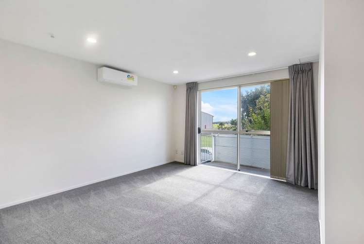 28 Zabeel Crescent Takanini_11