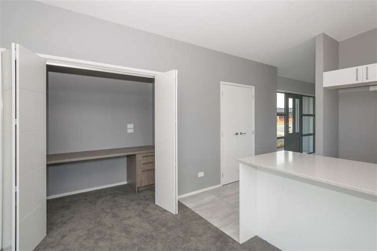 24 Corsair Crescent Burleigh_6