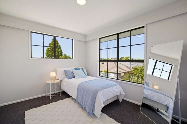 4 Larkhill Place Russley_20