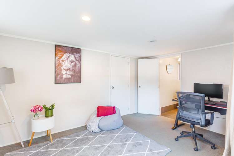 18 Alidade Place Massey_14