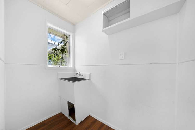37 McDivitt Street Manurewa_16