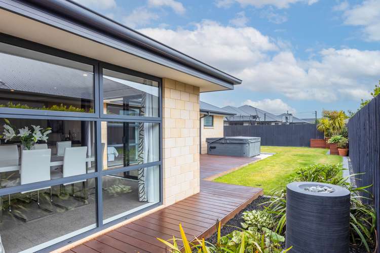 26 Russ Drive Lincoln_17