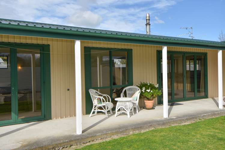 19 Charles Street Carterton_19