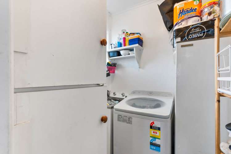 4B Walsall Street Avondale_16