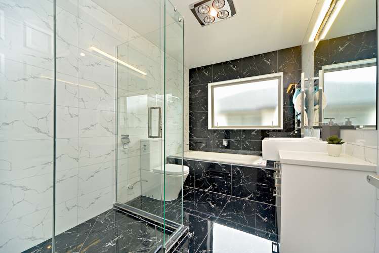 7 Tinaku Road Flat Bush_8