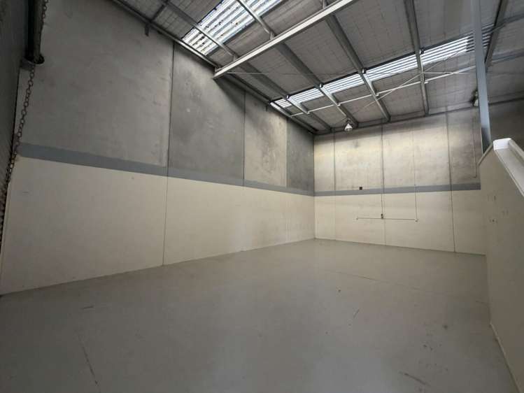 2/10 Enterprise Drive Henderson_1