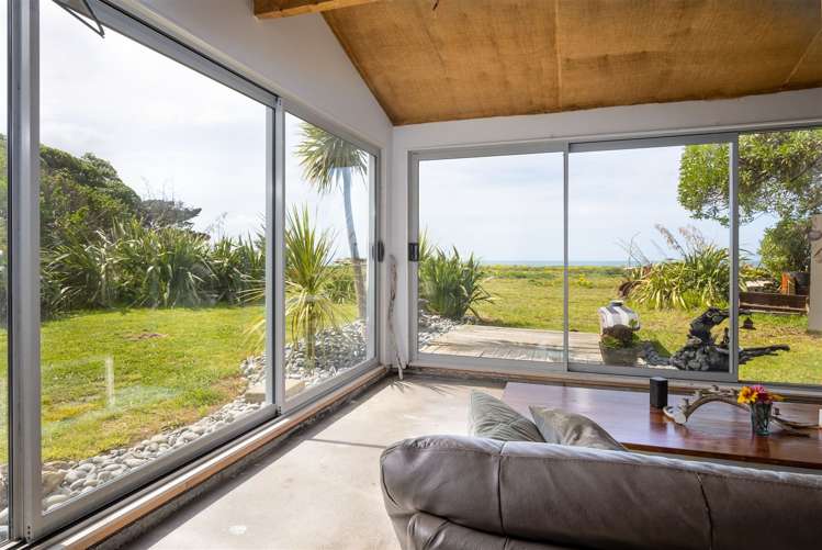 46 Rarangi Beach Road Rarangi_5