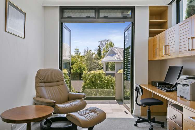 12/88 Lake Terrace Taupo_14