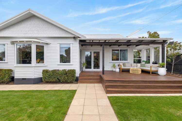 2 Celia Street Redcliffs_21