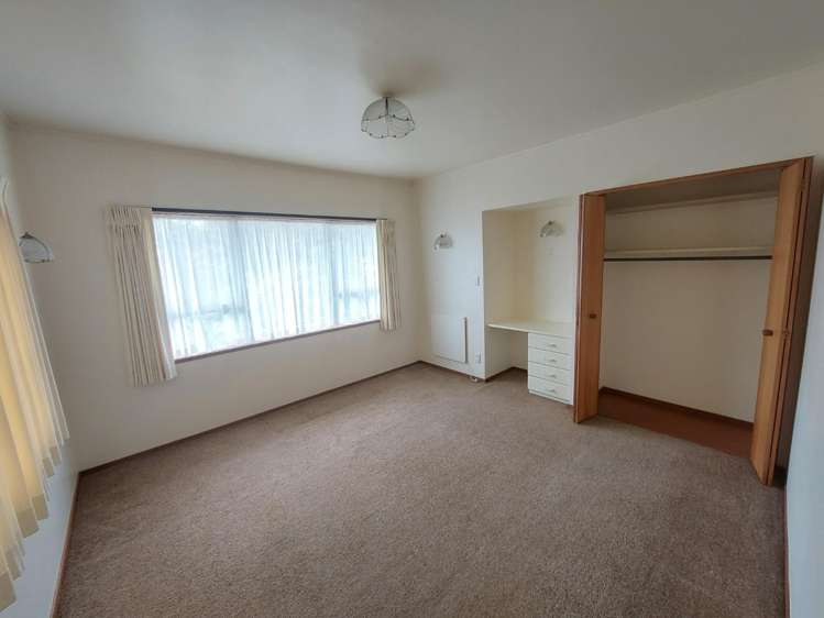 8 Beach Road Mellons Bay_9