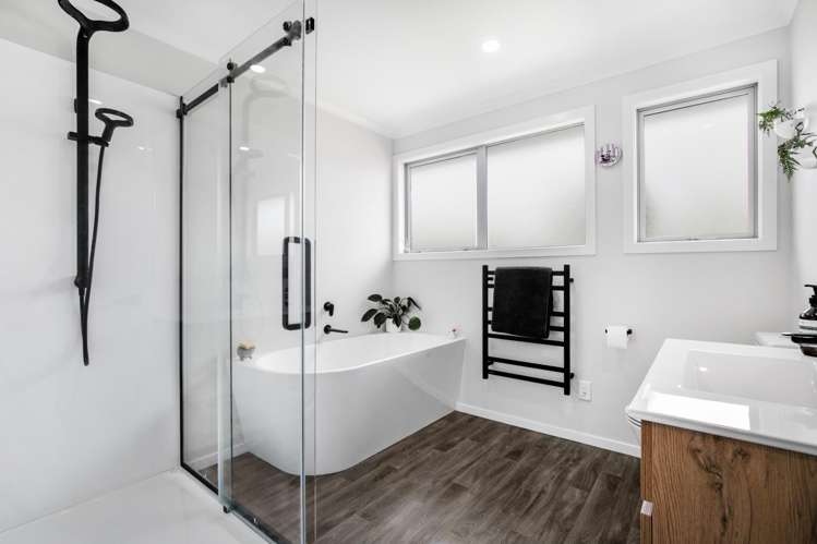 14 Pinehurst Place Wattle Downs_6