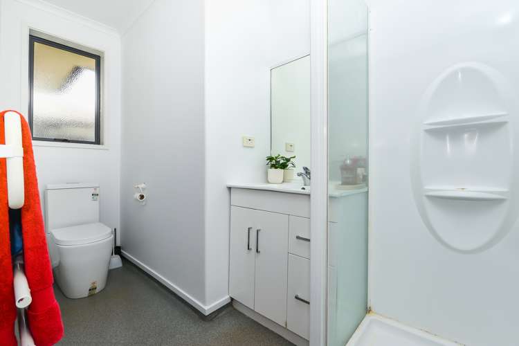 13 Nobleman Place Hamilton East_12