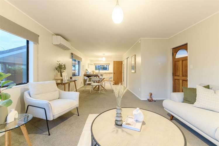 2/18 Gloria Avenue Te Atatu Peninsula_6