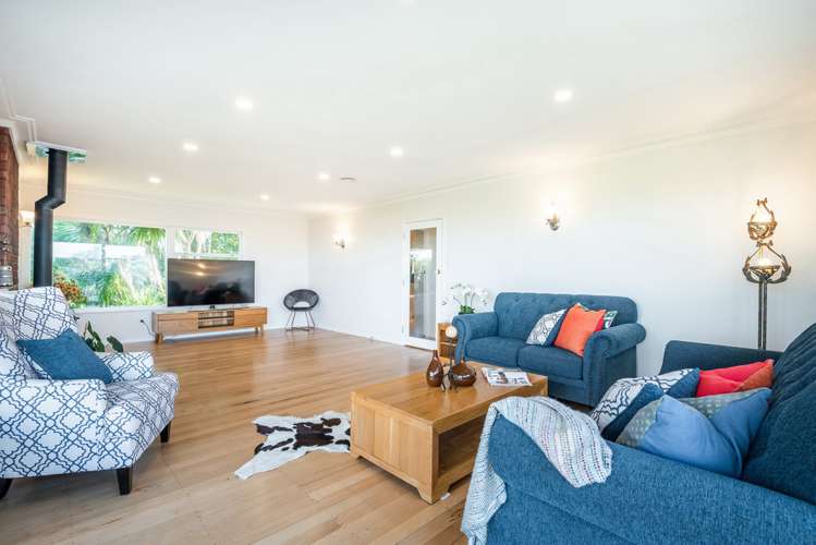 82 Seaview Road Castor Bay_5